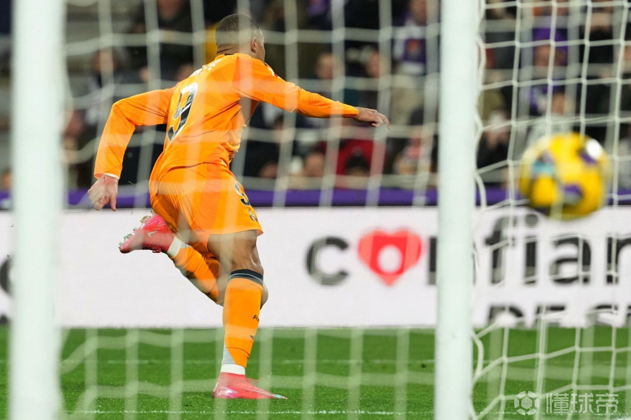 半岛体育全站-包含姆巴佩连续五场比赛得分超过大胜，加拿大队挑战极限！的词条-半岛体育全站